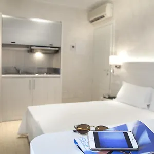 Marina Hotel